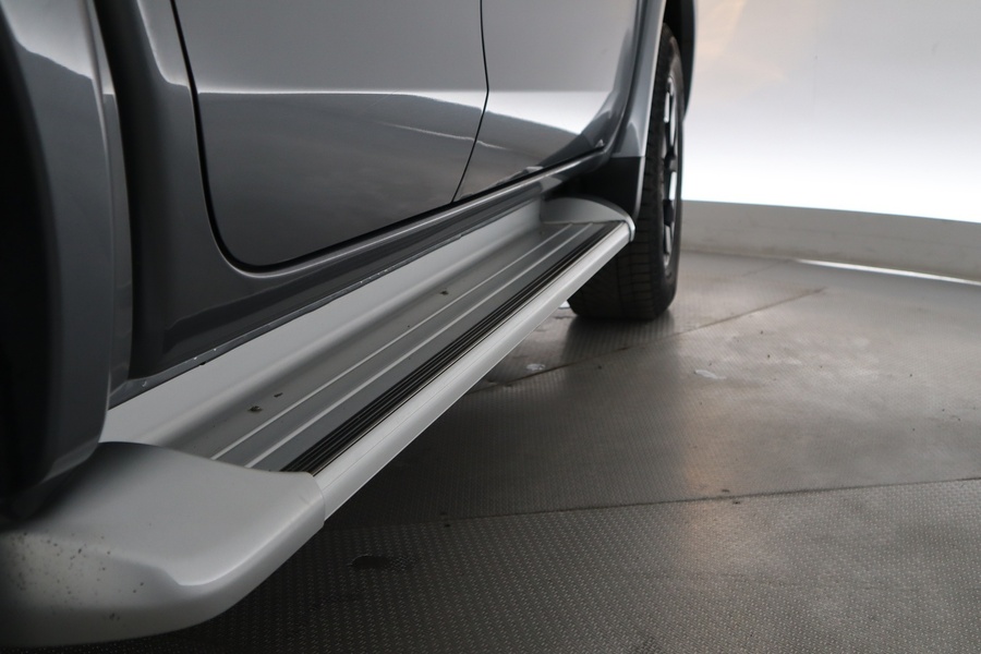 Mitsubishi L200 vaihtoauto