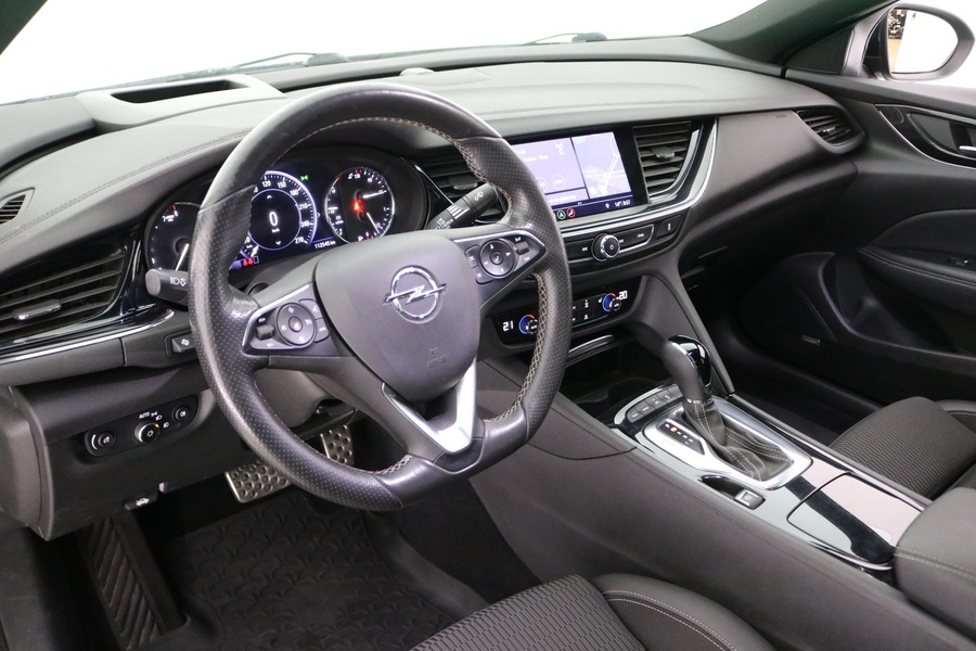 Opel Insignia vaihtoauto