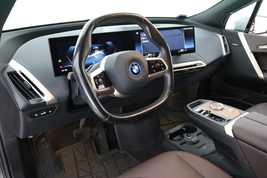 BMW iX vaihtoauto