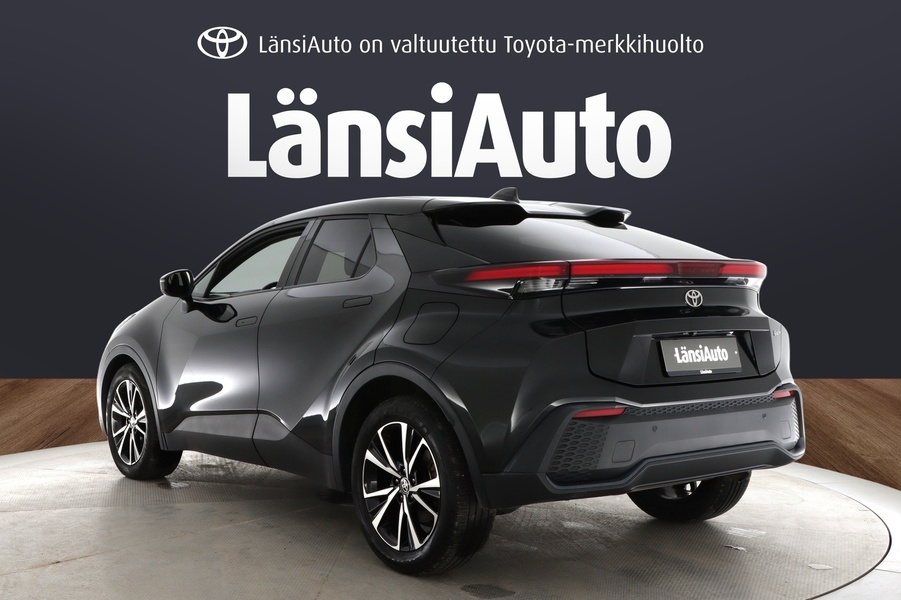 Toyota C-HR vaihtoauto