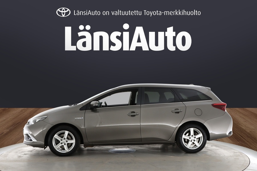 Toyota Auris vaihtoauto