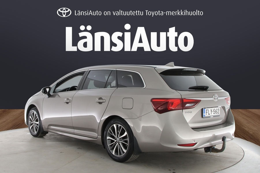 Toyota Avensis vaihtoauto