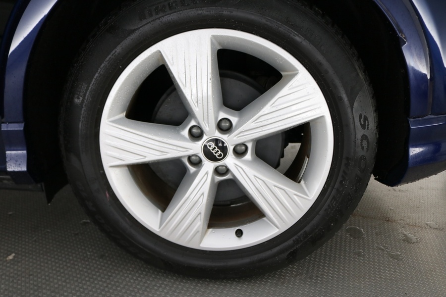 Audi Q4 e-tron vaihtoauto