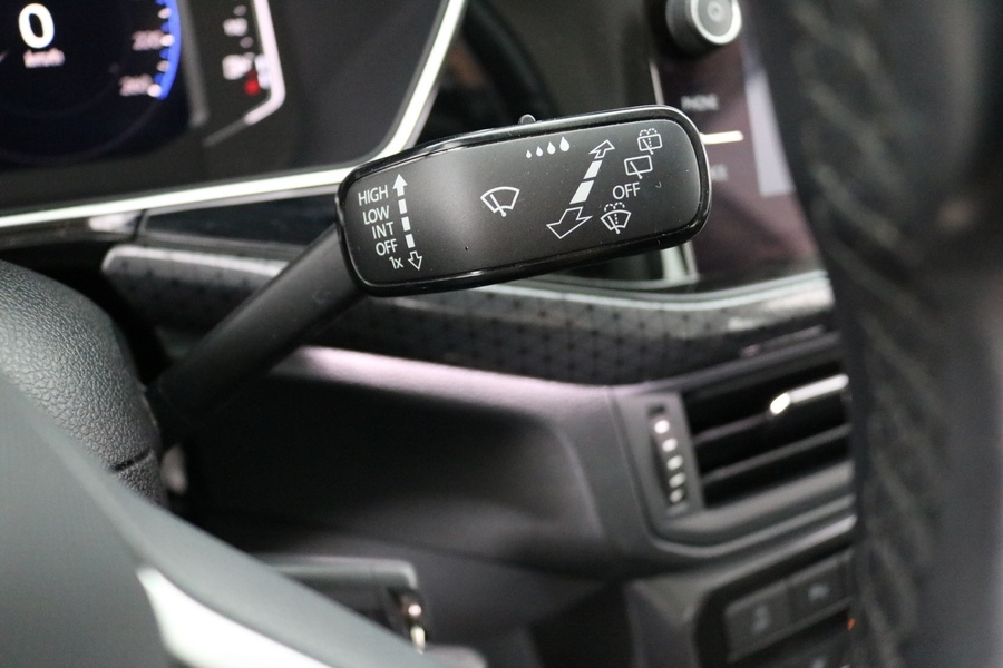 Volkswagen T-Cross vaihtoauto