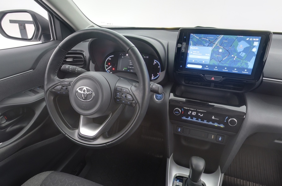 Toyota Yaris Cross vaihtoauto