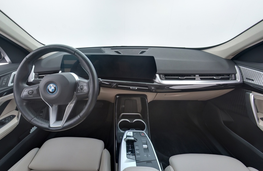 BMW iX1 vaihtoauto