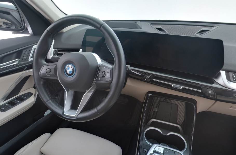 BMW iX1 vaihtoauto