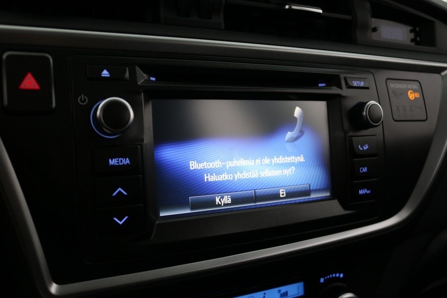 Toyota Auris vaihtoauto