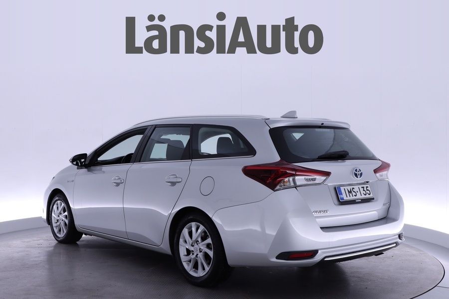 Toyota Auris vaihtoauto