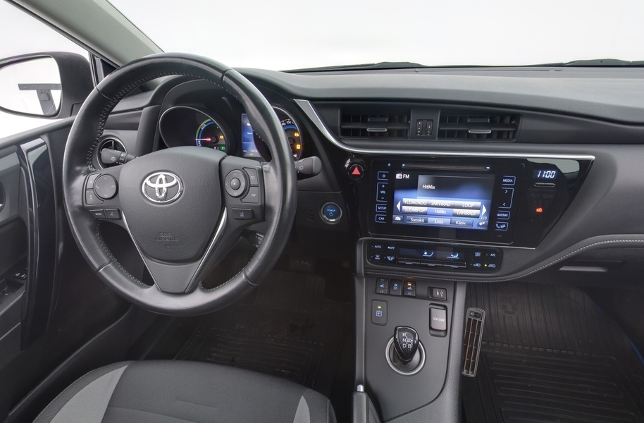 Toyota Auris vaihtoauto