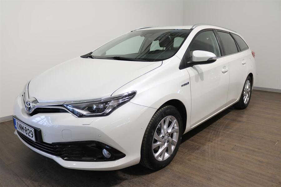 Toyota Auris vaihtoauto