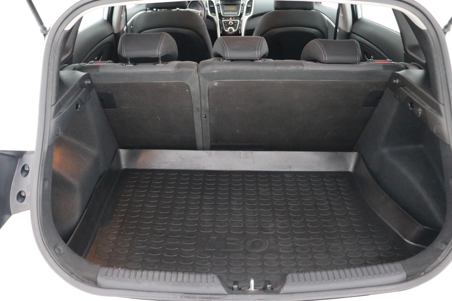 Hyundai i30 5d vaihtoauto