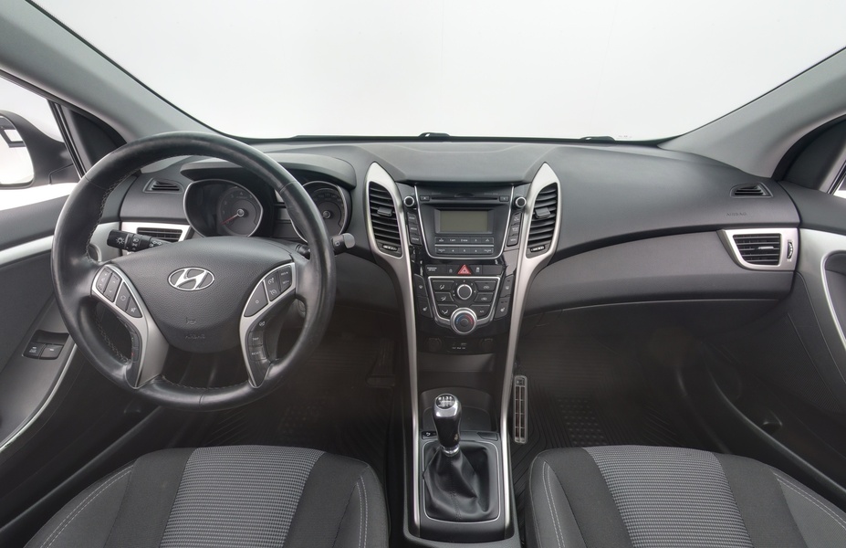 Hyundai i30 5d vaihtoauto