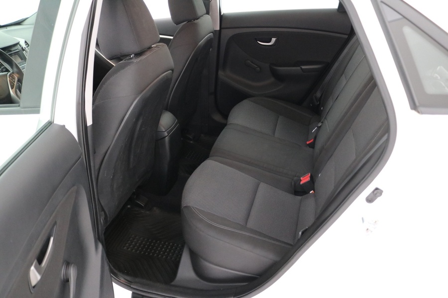 Hyundai i30 5d vaihtoauto