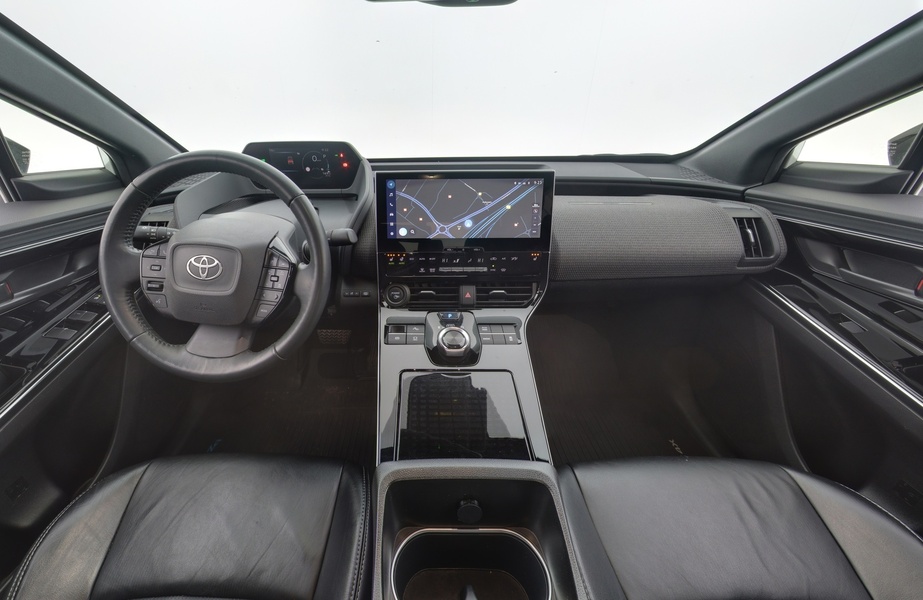 Toyota bZ4X vaihtoauto