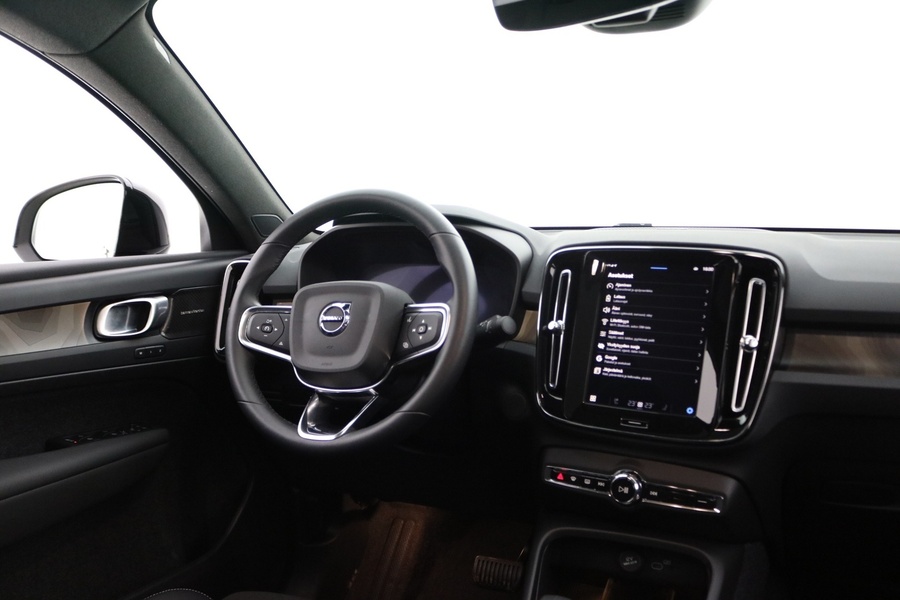 Volvo EC40 vaihtoauto