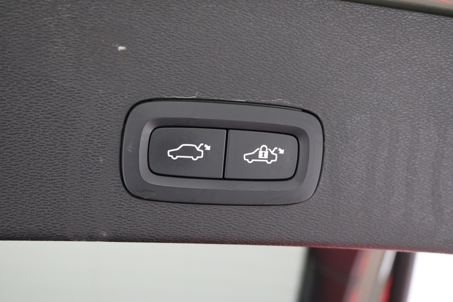 Volvo EC40 vaihtoauto