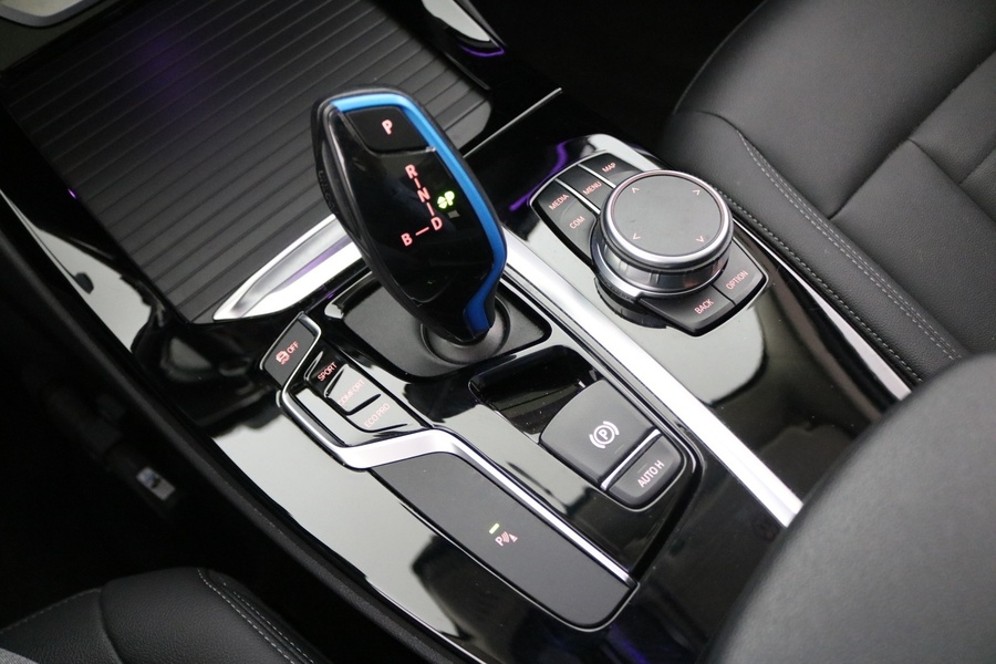 BMW iX3 vaihtoauto