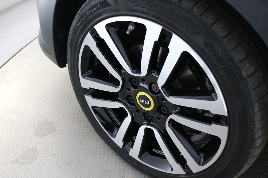 Mini Cooper vaihtoauto