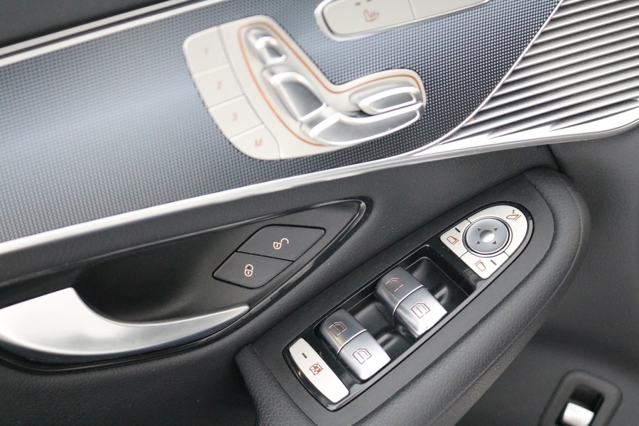 Mercedes-Benz EQC vaihtoauto