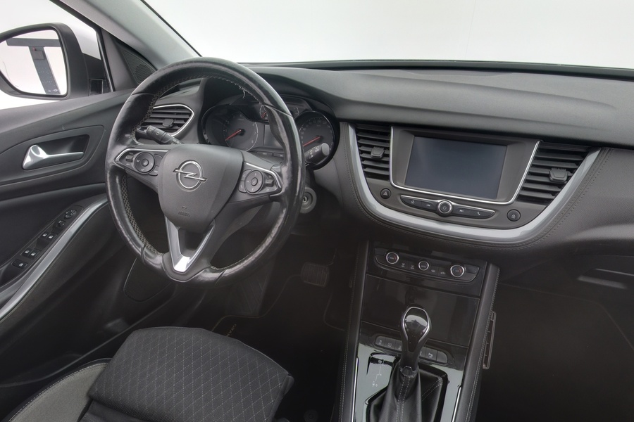 Opel Grandland X vaihtoauto