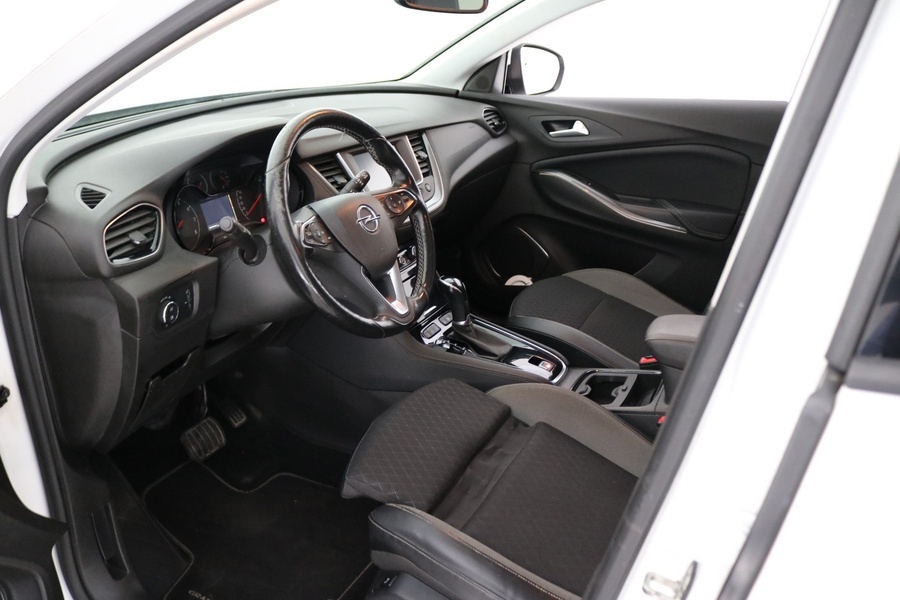 Opel Grandland X vaihtoauto