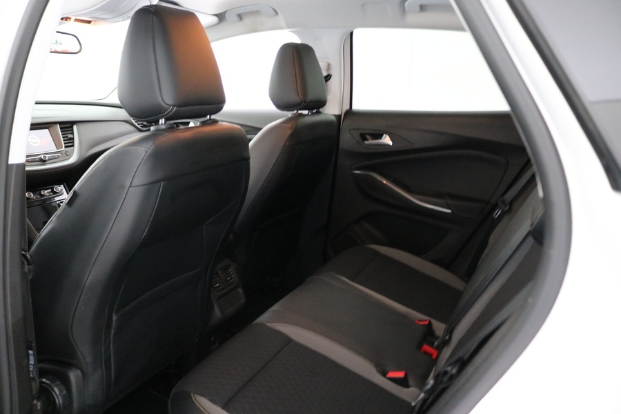 Opel Grandland X vaihtoauto