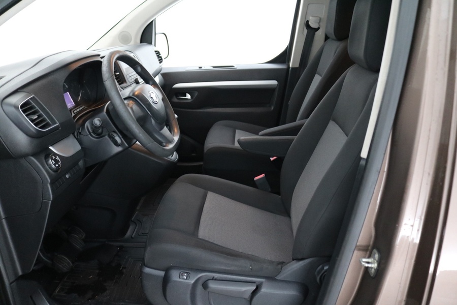 Toyota Proace Verso vaihtoauto
