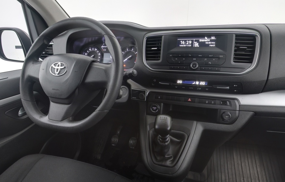 Toyota Proace Verso vaihtoauto