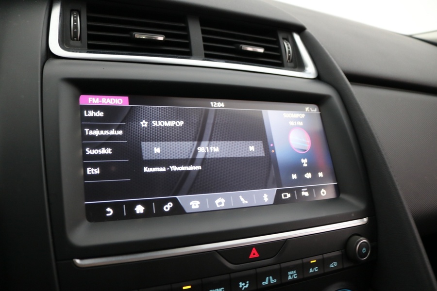 Jaguar E-PACE vaihtoauto