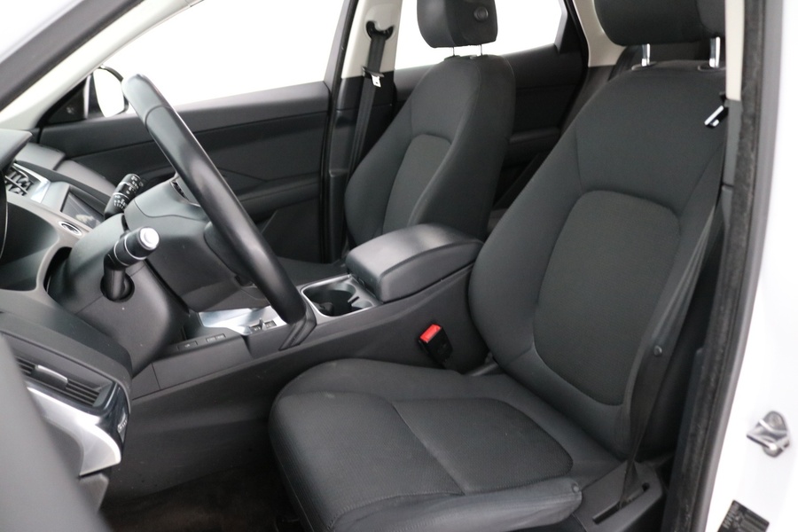 Jaguar E-PACE vaihtoauto