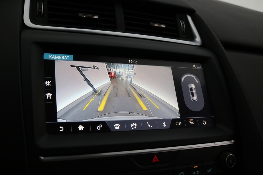 Jaguar E-PACE vaihtoauto