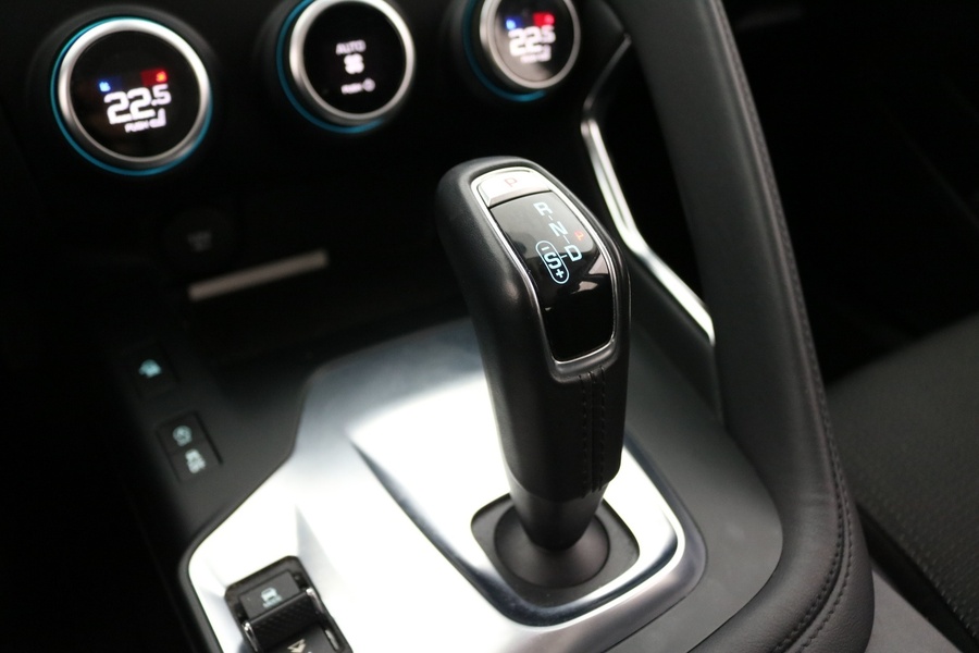 Jaguar E-PACE vaihtoauto