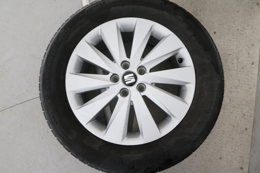 SEAT Arona vaihtoauto