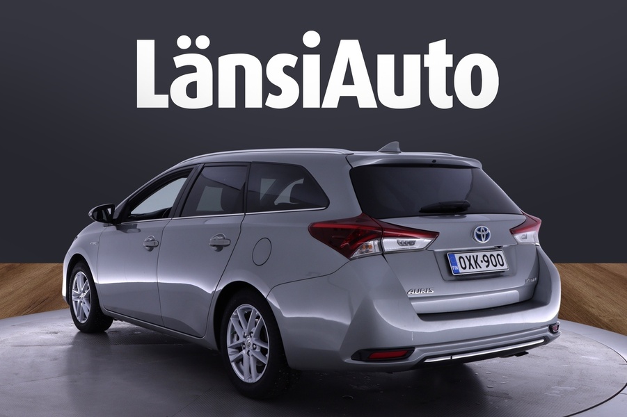 Toyota Auris vaihtoauto