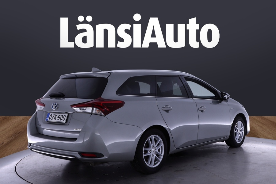 Toyota Auris vaihtoauto