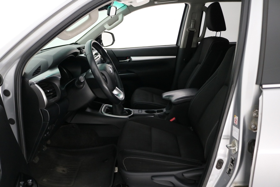 Toyota Hilux vaihtoauto