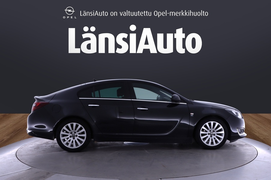 Opel Insignia vaihtoauto