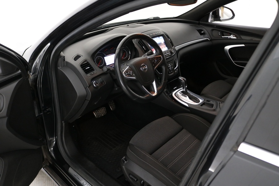 Opel Insignia vaihtoauto