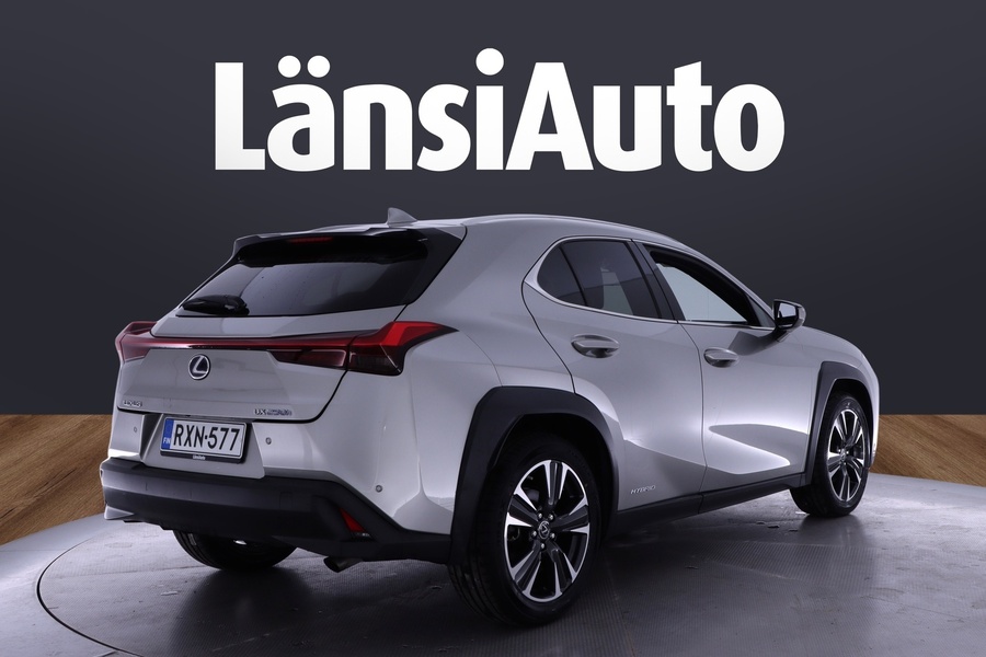 Lexus UX vaihtoauto