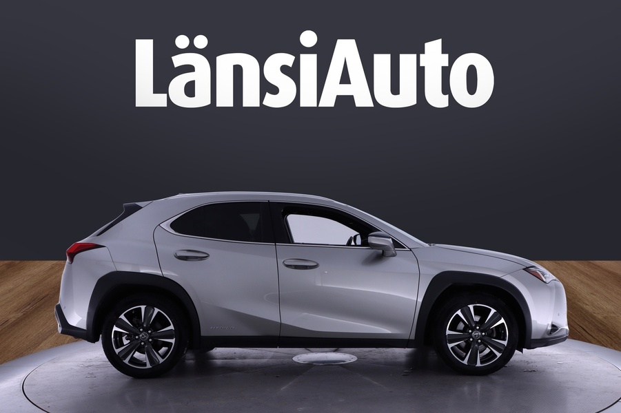 Lexus UX vaihtoauto