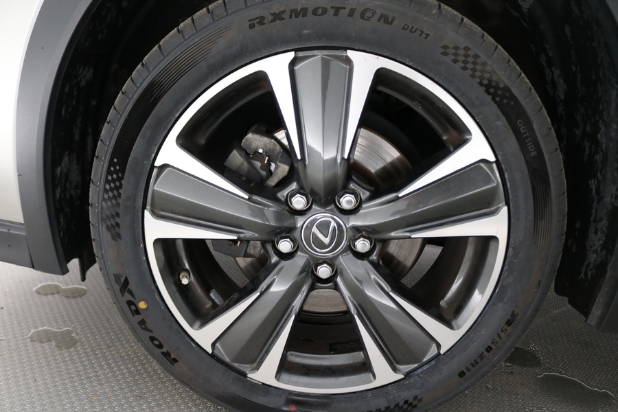 Lexus UX vaihtoauto
