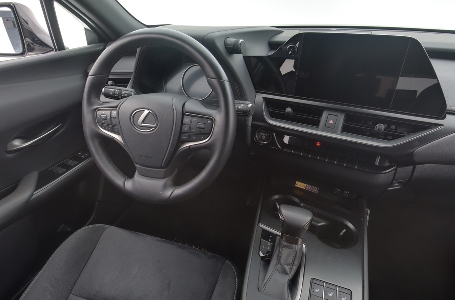 Lexus UX vaihtoauto