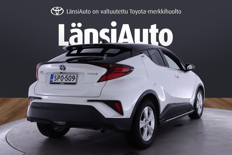 Toyota C-HR vaihtoauto