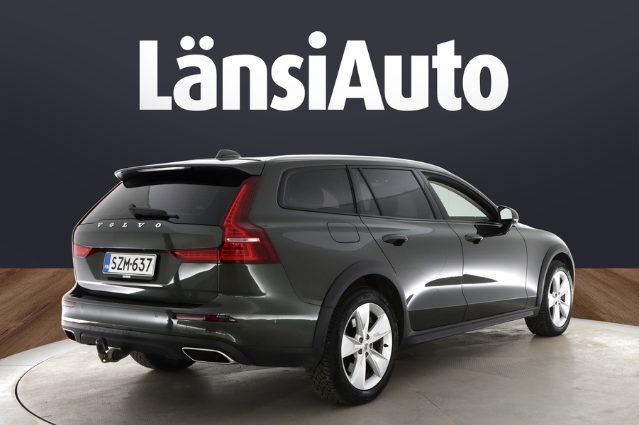 Volvo V60 Cross Country vaihtoauto