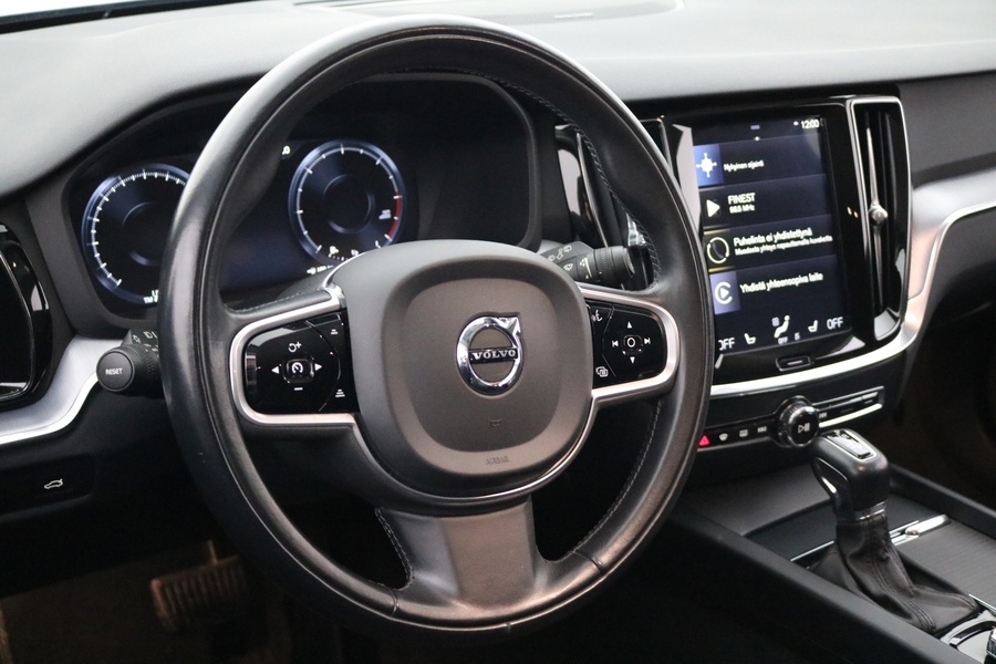 Volvo V60 Cross Country vaihtoauto