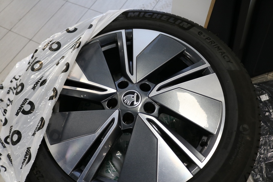 Skoda Enyaq vaihtoauto