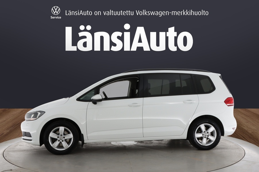 Volkswagen Touran vaihtoauto
