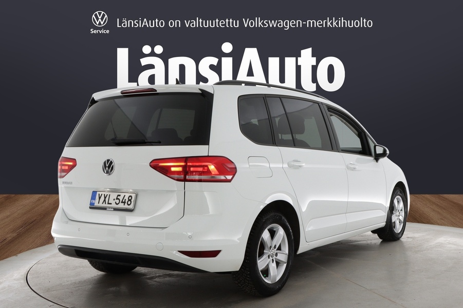 Volkswagen Touran vaihtoauto