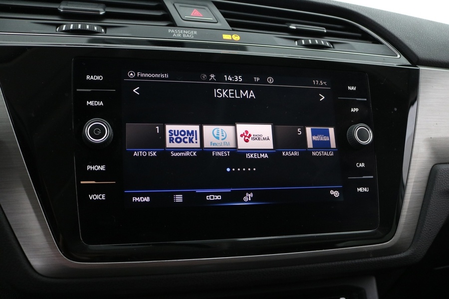 Volkswagen Touran vaihtoauto